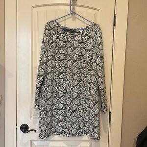 LOFT gray and White Floral Long Sleeve Dress